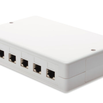 Utanáliggjandi box með pláss fyrir 6 keystone mola - DN-93705